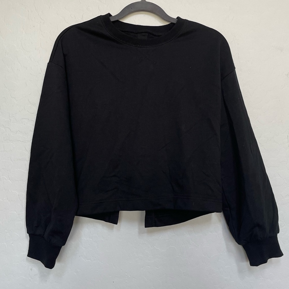 Halara long sleeve backless top in black size small